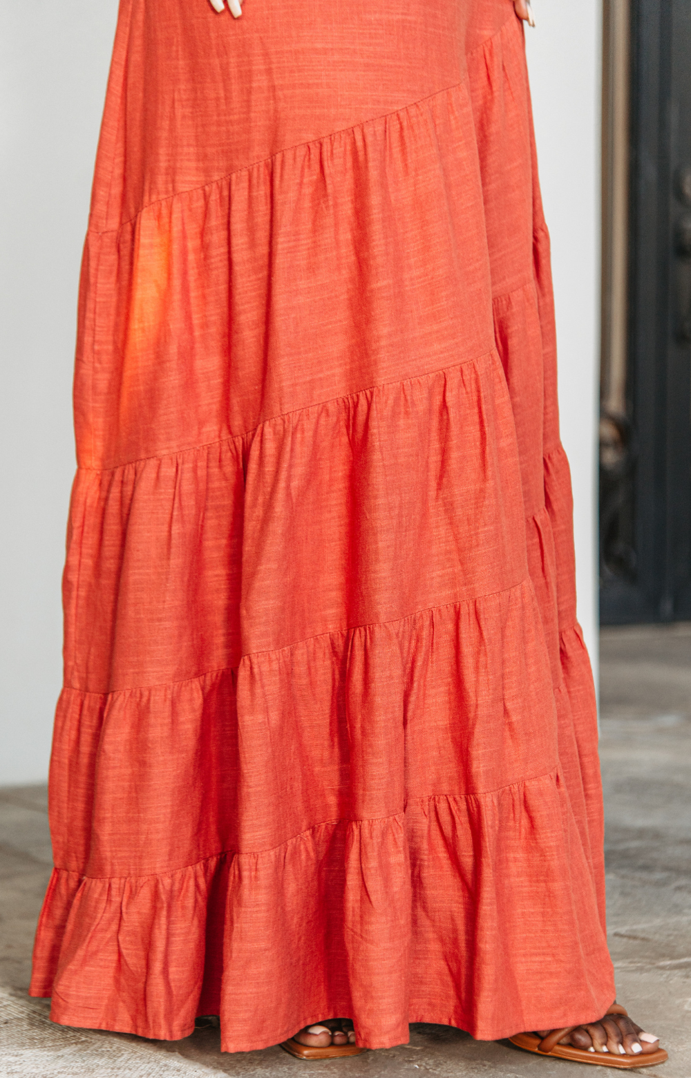 Featuring adjustable straps, smocked back design and crafted from lightweight linen summer fabric, this linen maxi dress is both stylish and comfortable. The Silicon gripper at the edge of the neckline ensures a secure fit at the chest. With a beautiful color and fabric, Kaia linen maxi dress is perfect for everyday wear or dressing up with heels.&nbsp;