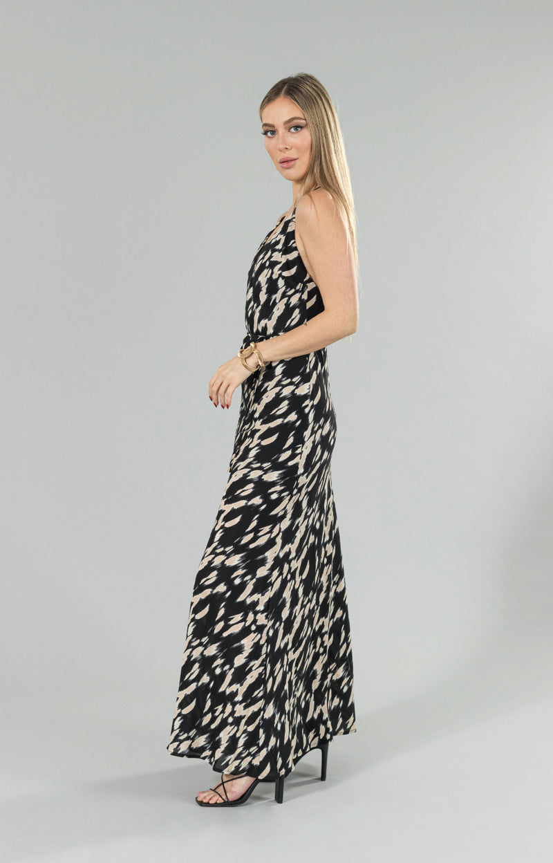 Introducing our must-have Verona <span data-mce-fragment="1">maxi dress with slit </span>for this season, the multi black and beige color long dress with slit with a fashionable twist. This <span data-mce-fragment="1">black long strap dress</span> is a perfect blend of sophistication and style, featuring a unique slit at the front side leg that adds an alluring touch to your look.